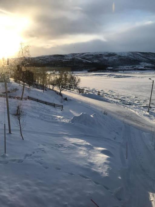Trivelig Fritidshus Pa Arnes, Senja Straumstad Buitenkant foto