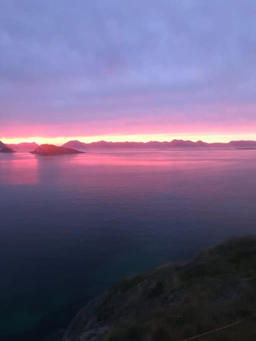 Trivelig Fritidshus Pa Arnes, Senja Straumstad Buitenkant foto